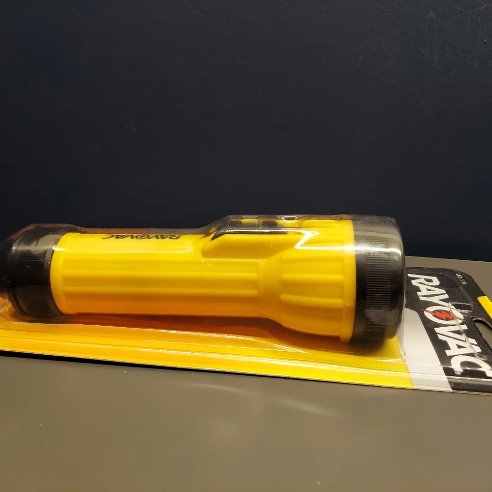 Rayovac Workhorse Flashlight LED Lamp With Batteries 2 D Cell Battery Anti Roll